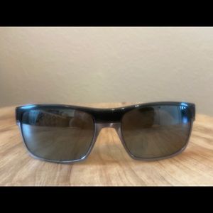 OAKLEY TWO FACE SUNGLASSES